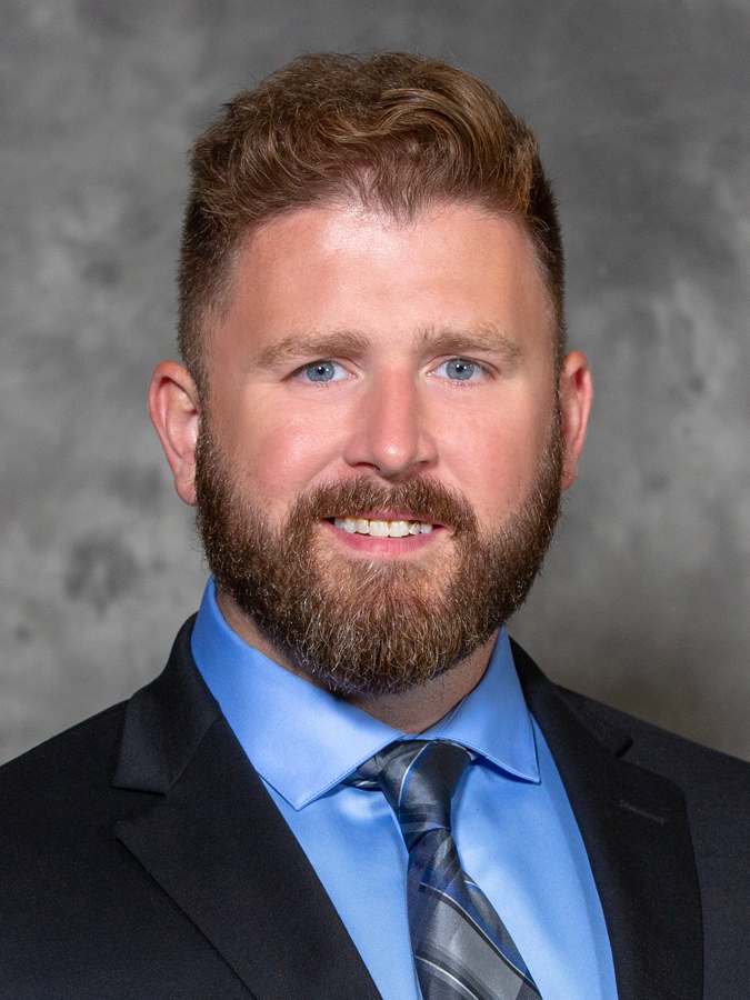 DR. JUSTIN CHAMBERLAIN PRESENTED WITH 2020 MCCC ALUMNUS OF THE YEAR